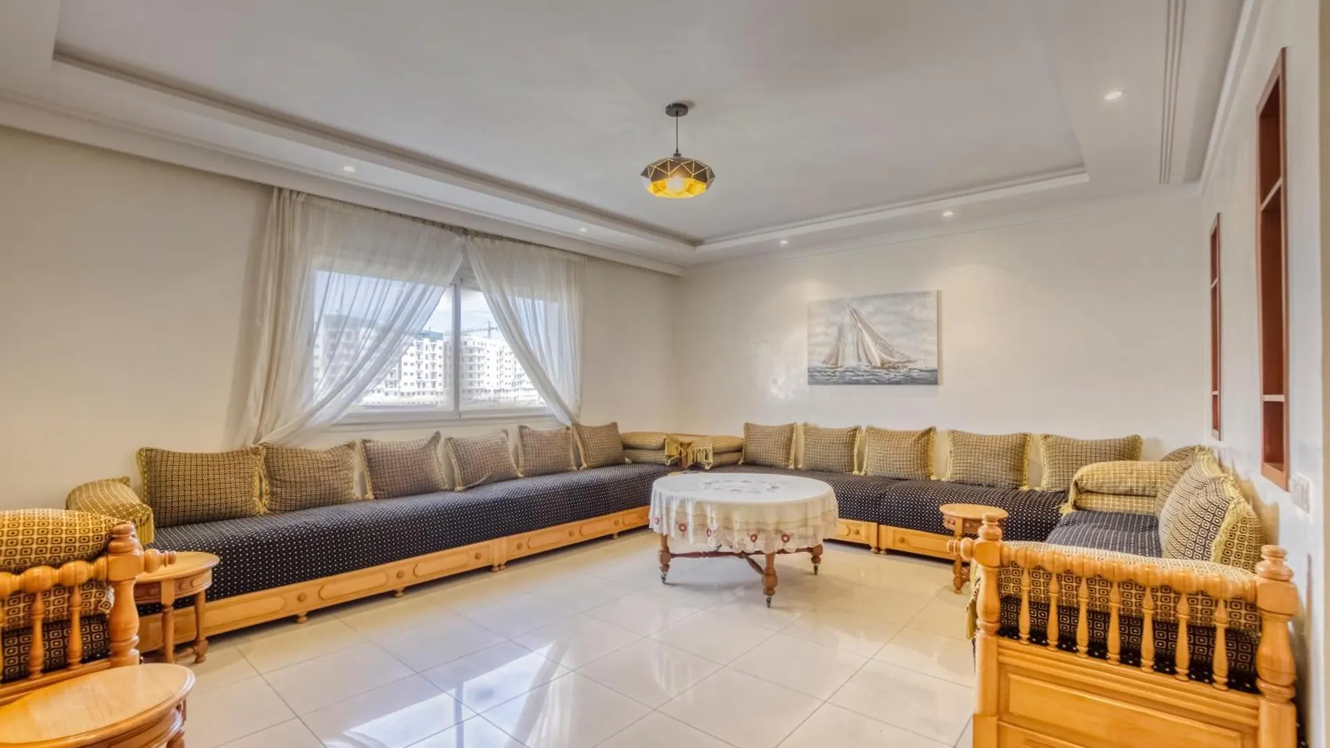 kontakty Appartement Spacieux Et Paisible